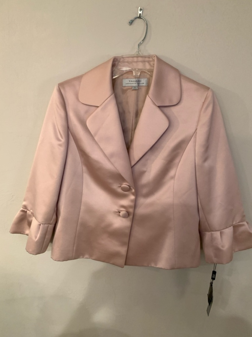Tahari ASL Soft Pink Satin Cropped BlazerNWT 12 no flaws retail $340